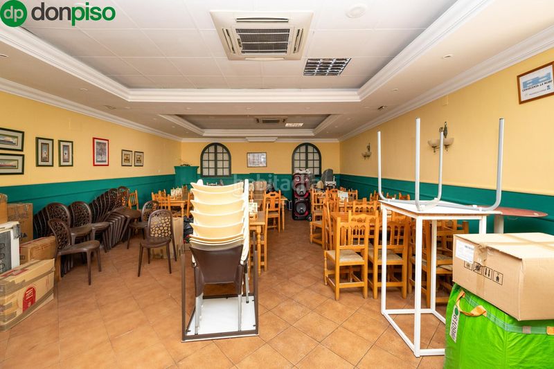 Foto b7cf6cd4-c300-4e84-bebf-95c9be953975. Edificio in Motril ciudad Motril