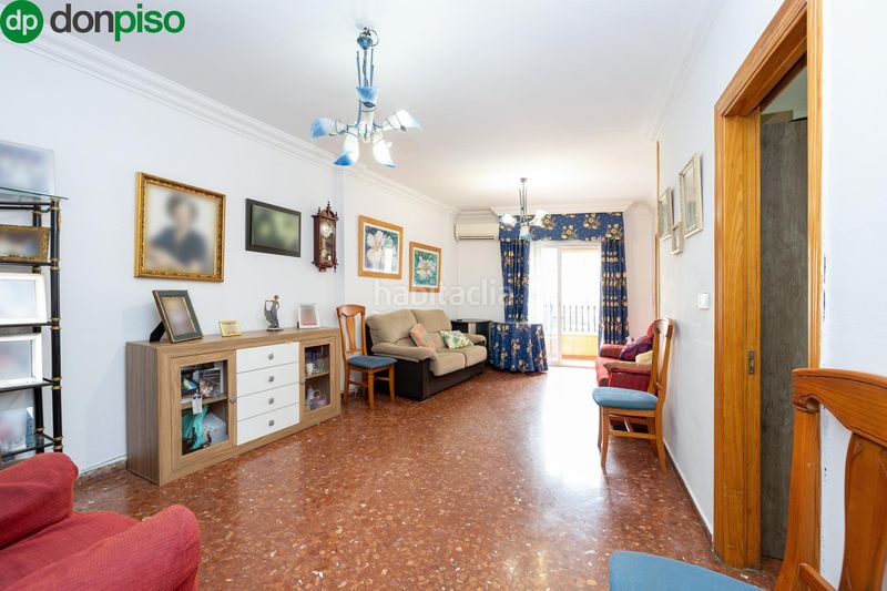 Foto da34db22-9891-4b40-a996-7ac79a4865d5. Edificio in Motril ciudad Motril