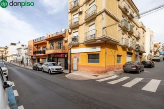 Edificio  Camino de las cañas. Edificio en el centro de motril