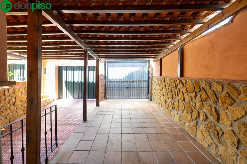 Foto 01172b1e-4126-427e-bf54-4a651cdaeeed. Casa amb calefacció aparcament piscina a Cúllar Vega