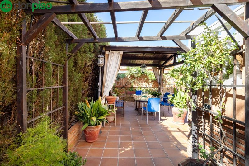 Foto 857948c8-295e-4e28-b219-c4a383833875. Casa amb calefacció aparcament piscina a Cúllar Vega