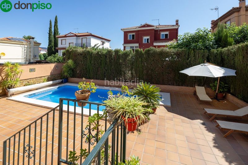 Foto b030d683-764a-4083-991d-bb78027415e3. Casa amb calefacció aparcament piscina a Cúllar Vega