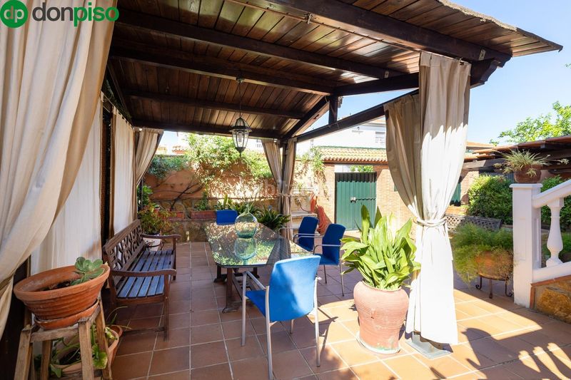 Foto bdbbed05-8274-44fd-bb19-e76a2c9b70be. Casa amb calefacció aparcament piscina a Cúllar Vega