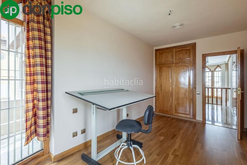 Foto 5fb1e3c6-7d7f-47d5-903f-3d7902d1bb13. Casa amb aparcament piscina a Peligros