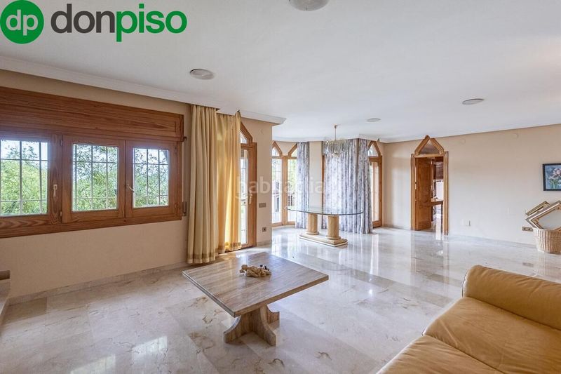 Foto 6718ddc0-7783-49ee-9650-585040ab6db1. Casa amb aparcament piscina a Peligros