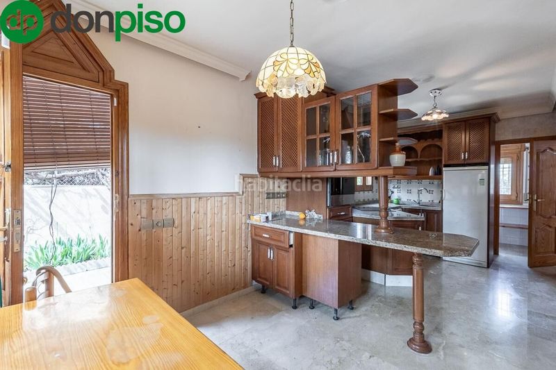 Foto b7e67889-098b-465e-8af0-fa70e7ff06c7. Casa amb aparcament piscina a Peligros