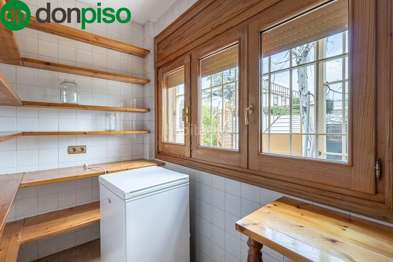 Foto dbf68248-5e6f-4a9c-ba4f-e96a6792404e. Casa amb aparcament piscina a Peligros
