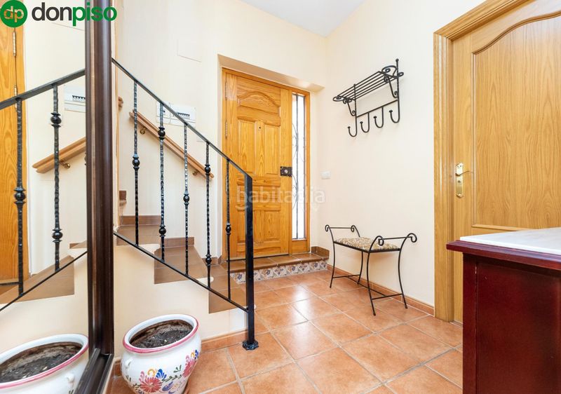 Foto b2ec3f2e-b06d-4aa9-b6f9-c4d68b3af800. Casa amb aparcament a Moraleda de Zafayona