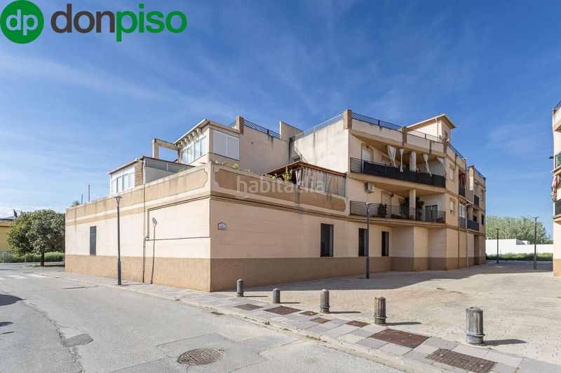 Foto 6f6c4680-4a30-4bd8-90e1-beec3cd1047e. Pis a calle mar de alborán 1 a Atarfe