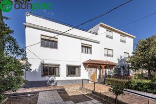 Haus in Calle horno 5. Chalet en cajar.