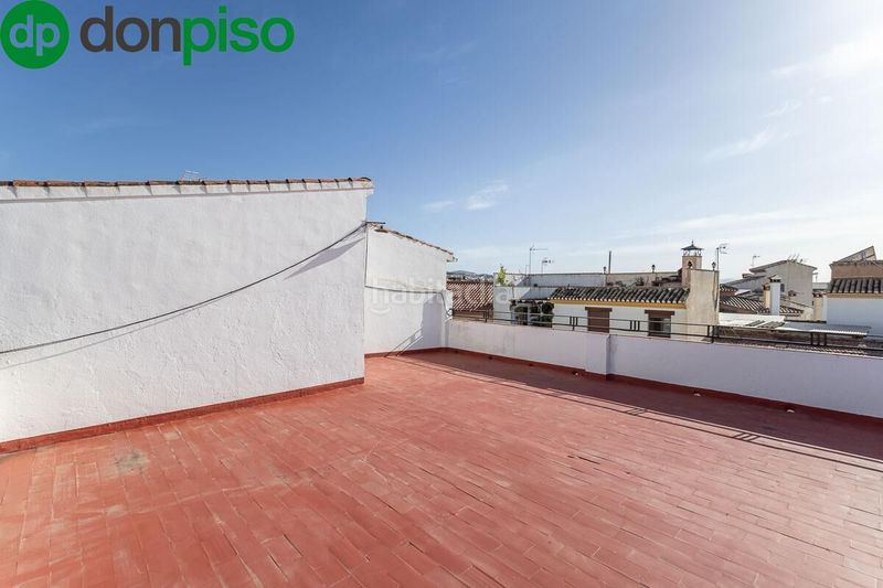 Foto a26daaac-74c2-4df9-a275-0962dedbe9bf. Casa a calle horno 5 a Cájar