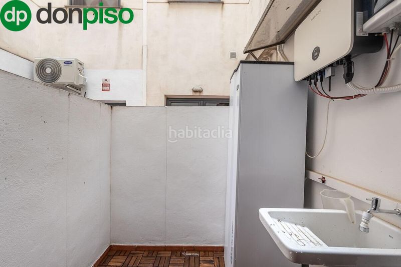 Foto 0a8f6678-c48a-4352-bad8-62d546f2b020. Casa adossada amb calefacció aparcament a Poniente Armilla