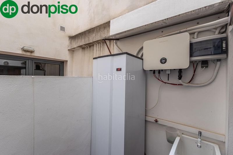 Foto 7ea3e1b1-6a1c-4f23-923a-c1df732d6bbd. Casa adossada amb calefacció aparcament a Poniente Armilla