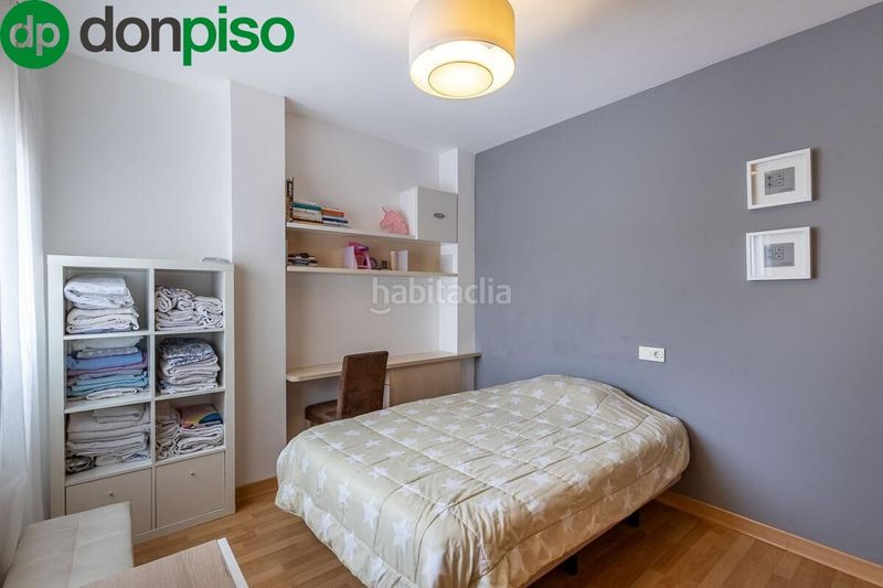 Foto 8e5af4a0-95d5-4ae2-a7b2-18d323fcd118. Casa adossada amb calefacció aparcament a Poniente Armilla