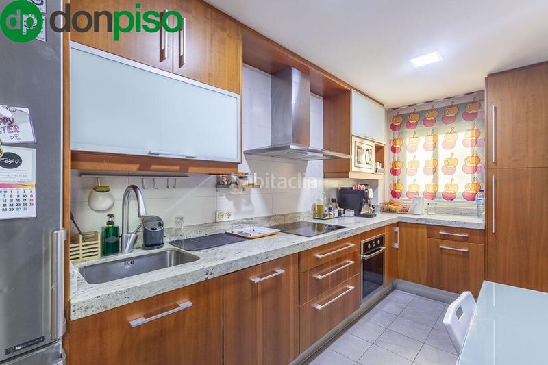 Foto 990749e8-cedb-4232-96b2-840511ba1488. Casa adossada amb calefacció aparcament a Poniente Armilla