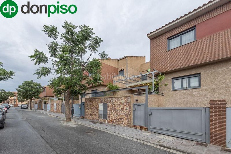 Foto b4b4d5da-4cec-4f97-b738-704426f562df. Casa adossada amb calefacció aparcament a Poniente Armilla