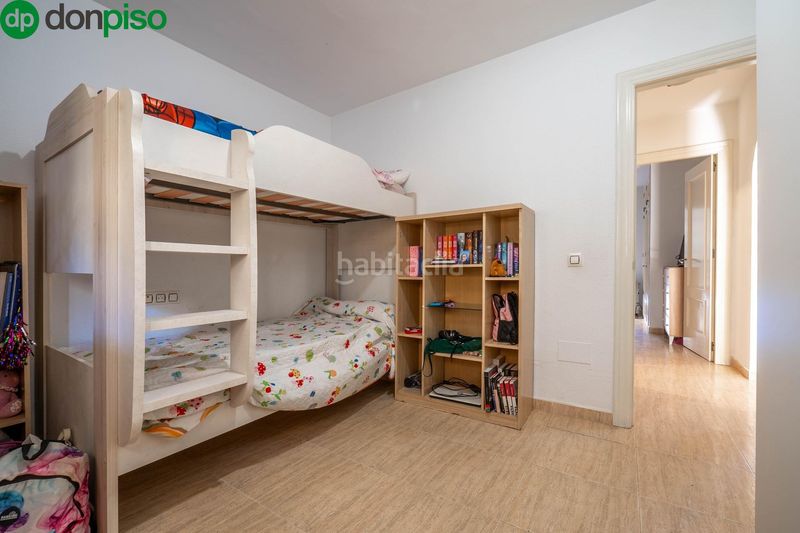 Foto 0e10fb39-fe54-4899-b8a2-fc2d956f3e26. Pis a calle calle faro 13 a Almerimar Ejido (El)
