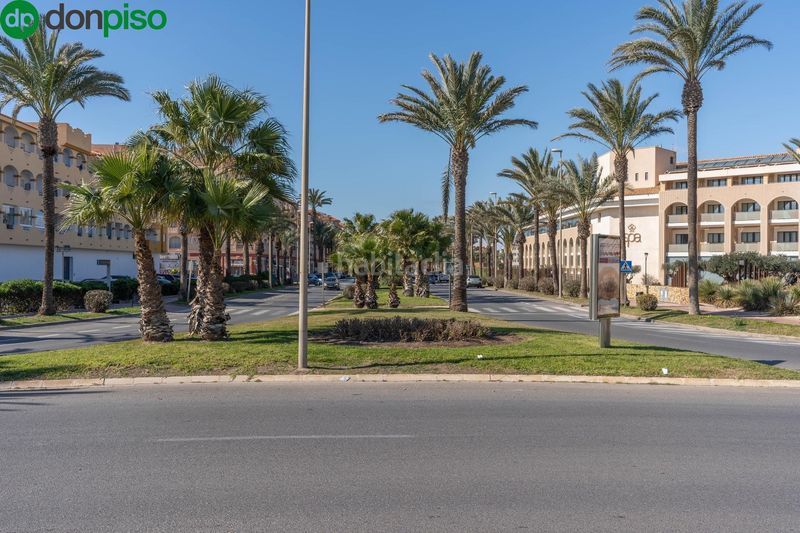 Foto 14f72d39-781e-4d69-8d2c-0c25d965402c. Pis a calle calle faro 13 a Almerimar Ejido (El)
