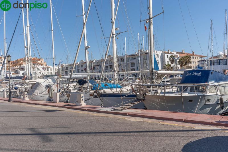Foto b4a936f2-2b68-465d-985c-f780114b4430. Pis a calle calle faro 13 a Almerimar Ejido (El)