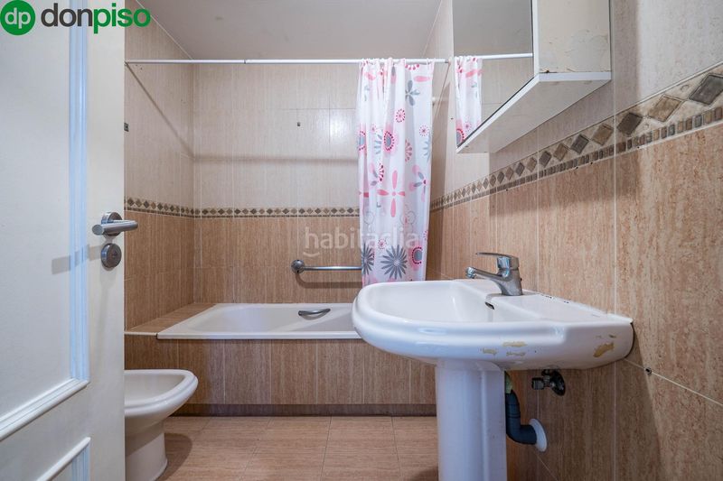 Foto cbce6a15-10d0-4f30-8258-674b0601bbe4. Pis a calle calle faro 13 a Almerimar Ejido (El)