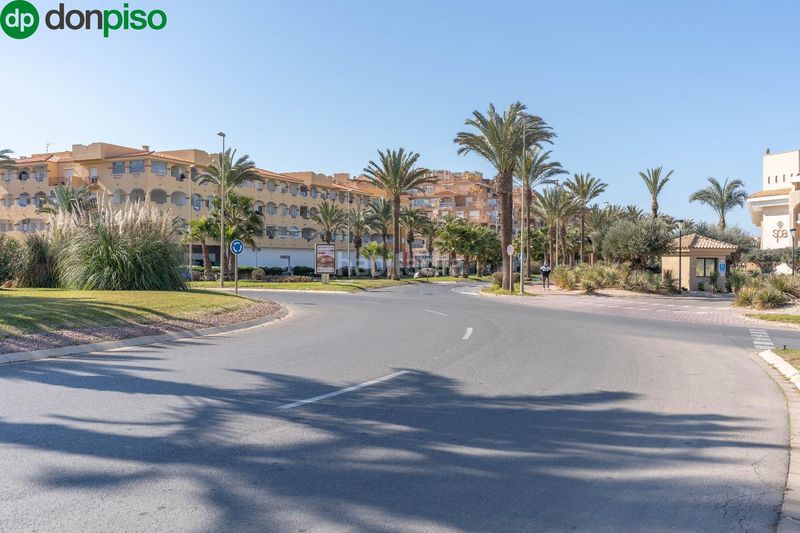Foto d52ab6f2-36fc-4ea0-9cfd-2a4191faa100. Pis a calle calle faro 13 a Almerimar Ejido (El)