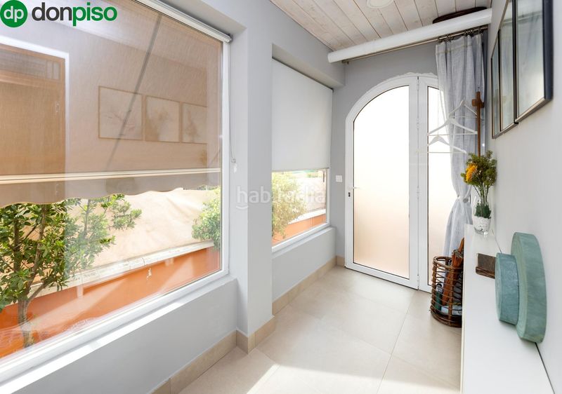 Foto 056ea9fa-3757-422f-ac54-83a47af8caf4. Casa aparellada amb aparcament a Jun