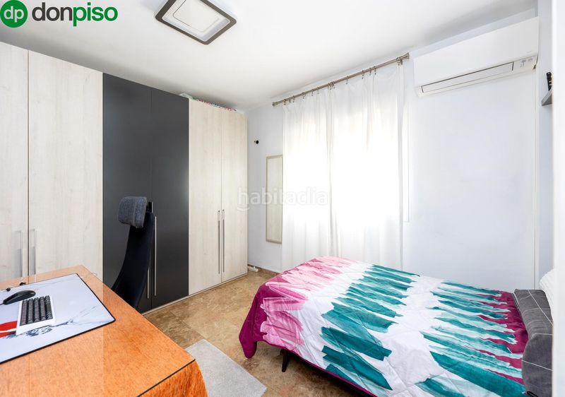 Foto 0e765ca2-6307-43f7-8be0-9efd7c58d31f. Casa aparellada amb aparcament a Jun