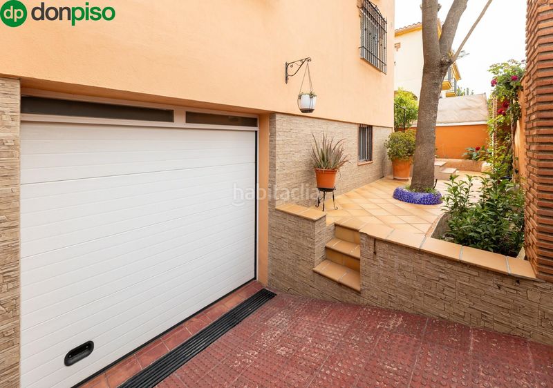 Foto a1df016d-408f-442f-a7e9-bd2a73a4ed29. Casa aparellada amb aparcament a Jun