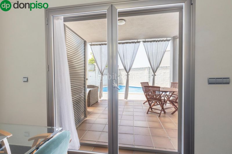 Foto cf8bad1f-9f91-48b6-ad52-f60e9daba0e0. Casa amb calefacció aparcament piscina a Alfacar