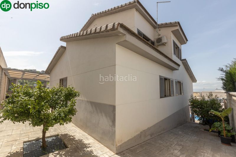 Foto fc3f68a7-b78b-43bc-8eab-3975aa13157c. Casa amb calefacció aparcament piscina a Alfacar