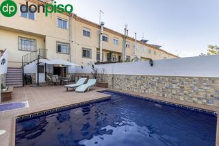 Haus  Calle alfredo di stefano (am). Casa con piscina en ambroz