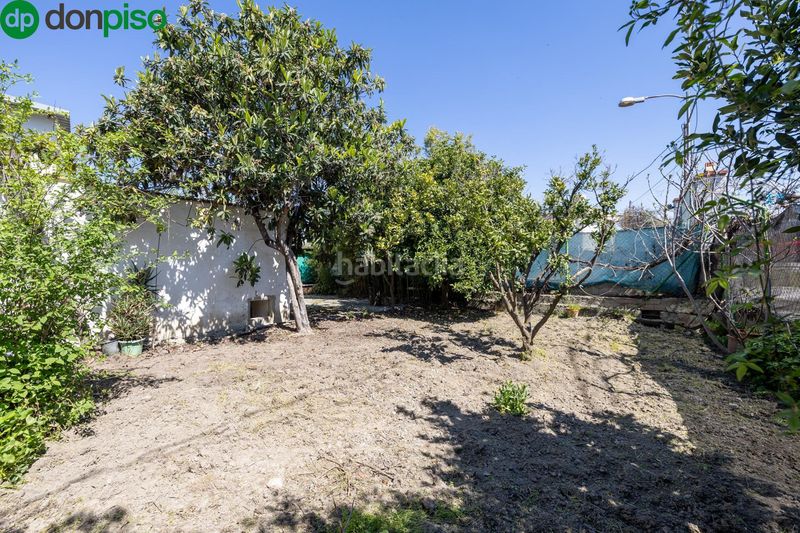 Foto badbc859-a70d-47ca-adf5-81d66342bf5d. Masia amb aparcament a Poniente Armilla
