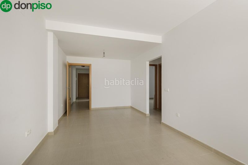 Foto 605e42bd-c12d-4ce0-b27c-5193af05b8d4. Pis amb aparcament a Pinos Puente