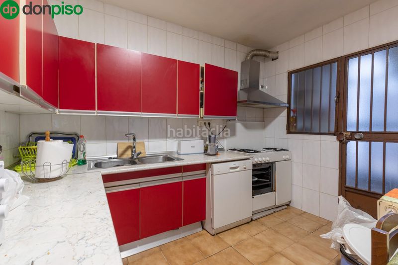 Foto 2878202b-6edb-49a6-8504-04014a006369. Casa amb calefacció aparcament a Iznalloz
