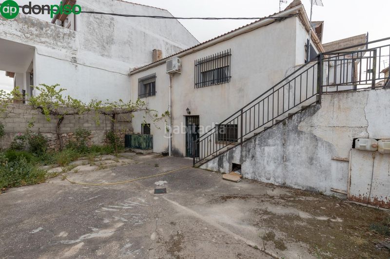 Foto 4110cf3b-9e37-4aba-b183-9542f04994d0. Casa amb calefacció aparcament a Iznalloz