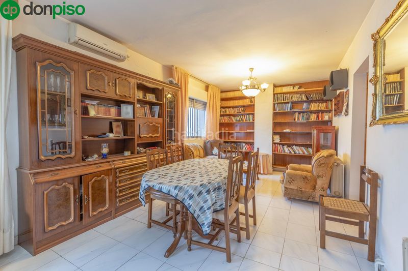Foto daf2e886-9e34-4f12-9419-a7be22ab766b. Casa amb calefacció aparcament a Iznalloz