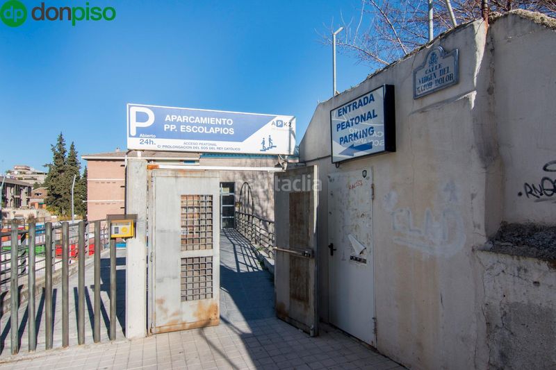 Foto 58549406-d237-462d-8b66-d90a18ff5eaa. Aparcament cotxe a Cervantes Granada
