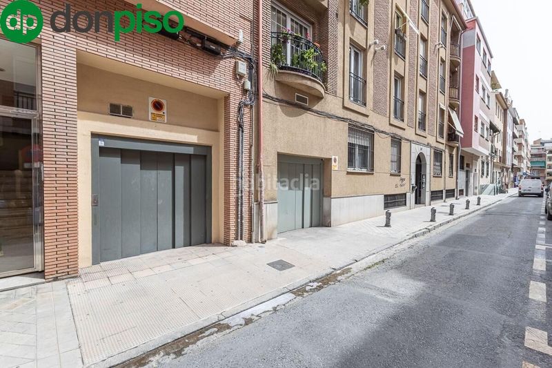 Foto c1516bbe-a9cc-4ef1-b88c-ec3b99906da5. Aparcament cotxe a calle azhuma 24 a Fígares Granada