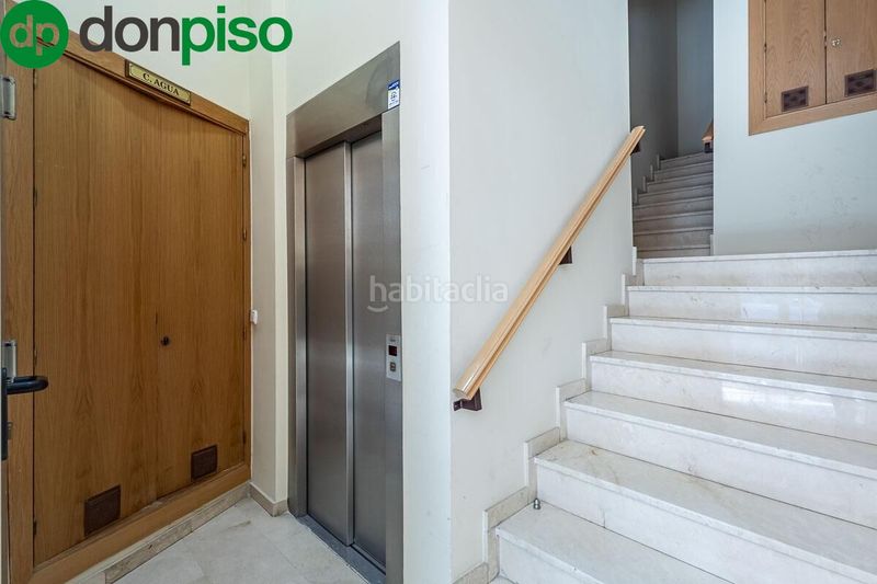 Foto f6c1e259-f184-45a7-9384-3708f0c8fb6d. Aparcament cotxe a calle azhuma 24 a Fígares Granada