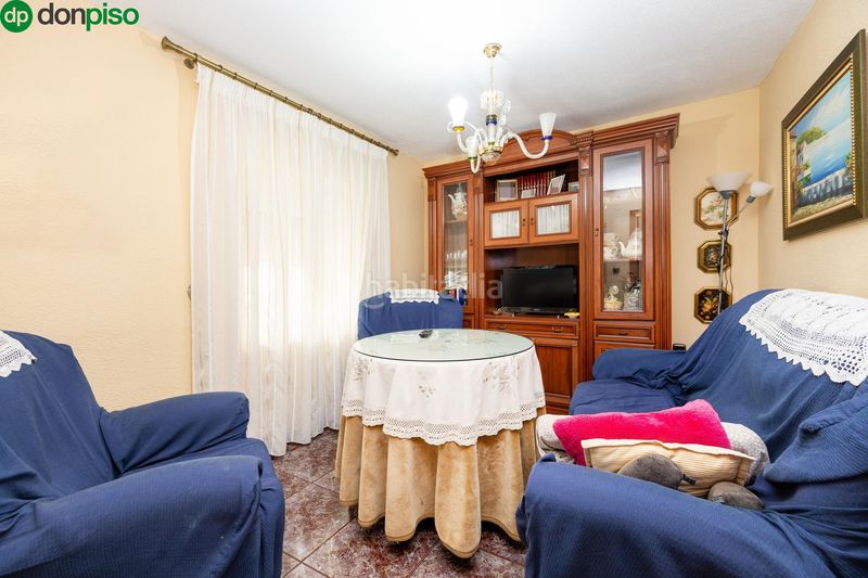 Foto 477458e2-01da-4921-9267-5646169735f6. Casa adossada a Lecrín