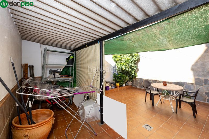 Foto da84a675-65c2-40b0-b0e1-67d96a1718e6. Casa adossada a Lecrín