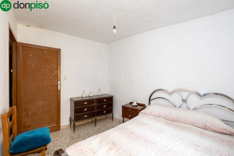 Foto e831b3cc-7dd0-4f06-926d-4e51a41924ea. Casa aparellada a Pinar (El)