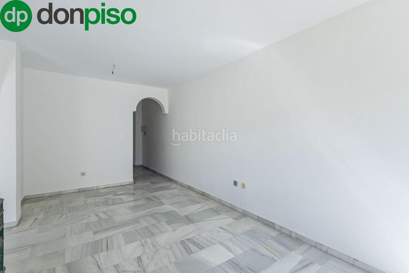 Foto b6e8baa2-2173-4324-adfb-c00d9e021632. Pis amb aparcament a Cenes de la Vega