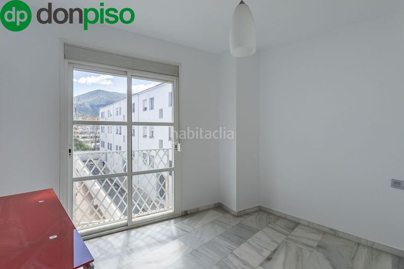 Foto d8caa150-dfdd-4966-b001-6388af6b6385. Pis amb aparcament a Cenes de la Vega