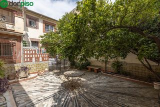 Casa en Calle san sebastian 10. Gran oportunidad espacio, luz y confort en el corazón de armilla