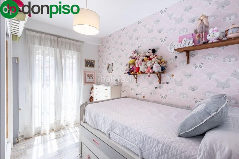 Foto f8a4eee4-e9bd-47ea-a37c-5e7c9431c0e1. Casa aparellada amb calefacció aparcament a Atarfe