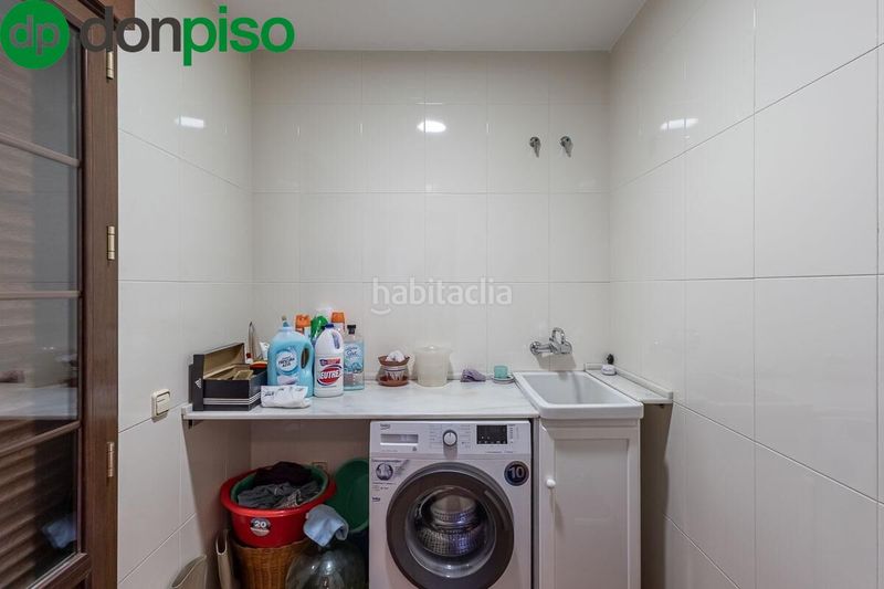 Foto a29643f3-dd4e-422c-991d-c2e2ae124af9. Casa amb calefacció aparcament a Cájar