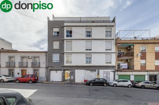 Flat  Avenida avenida estación. Piso en atarfe con garaje y trastero