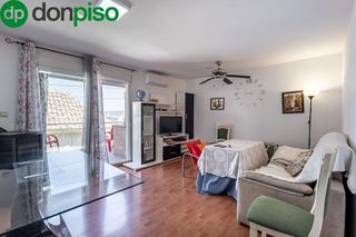 Flat in Calle maestro noguerol 10. Semiático con terrazasolárium en barrio de monachil  garaje  tra