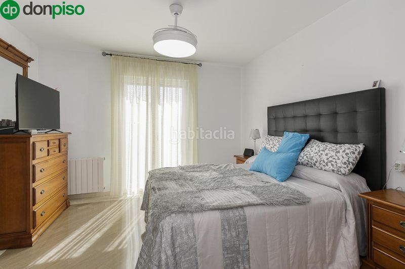 Foto d8d0b5c7-7a76-42fd-a5b4-37a04ea56744. Xalet amb calefacció aparcament piscina a Gójar